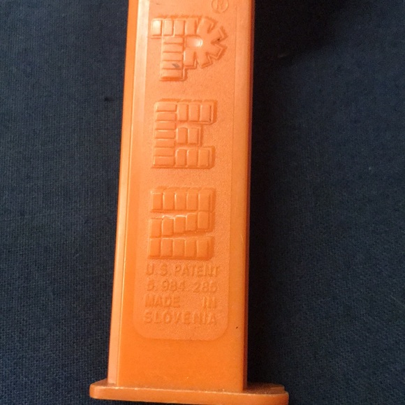 Collectible Vintage Star Wars Pez Dispenser - Luke Skywalker Pilot - Picture 6 of 7